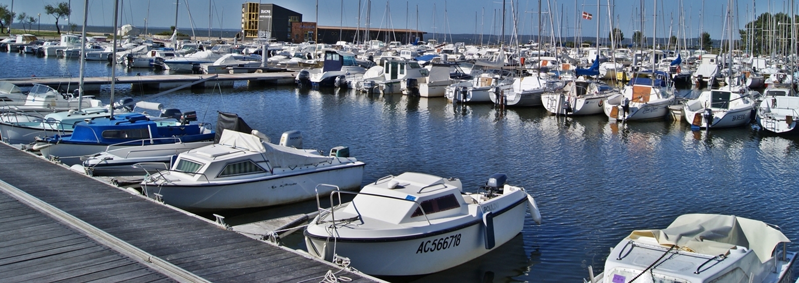bandeau-port-hourtin-1600x567.jpg